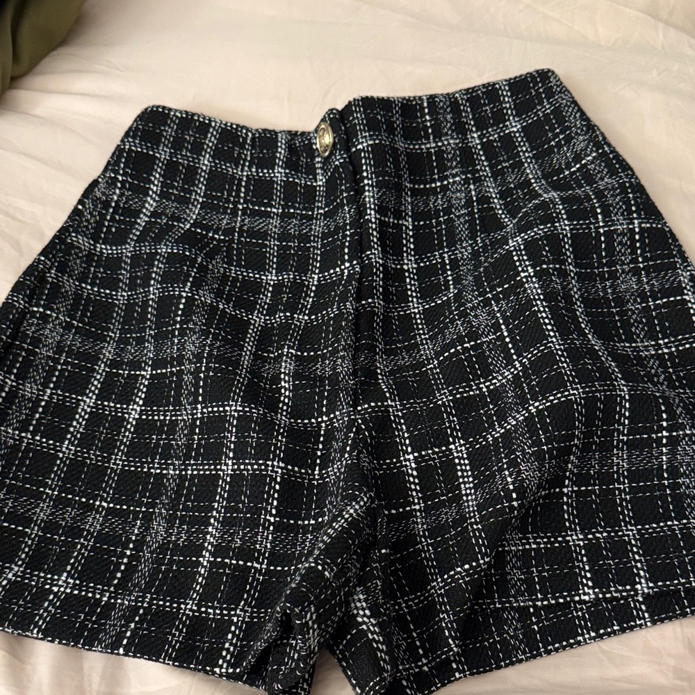 Zara Plaid Black and White Women's Shorts